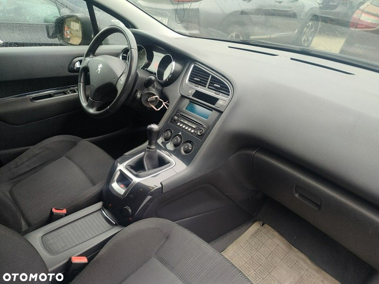 Peugeot 5008 - 9