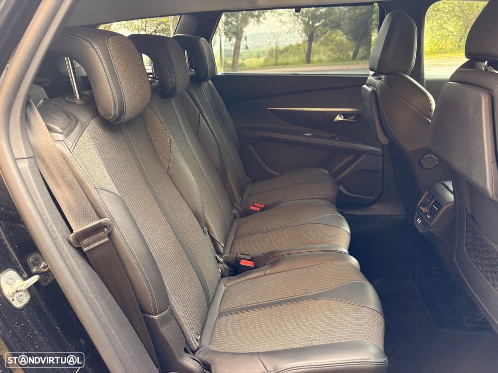 Peugeot 5008 1.5 BlueHDi Allure Pack EAT8 - 16