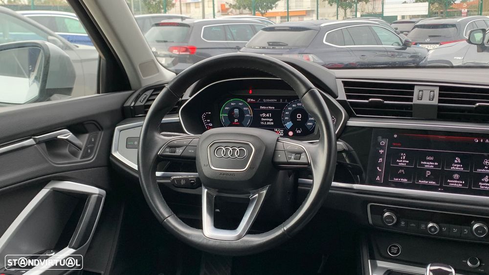 Audi Q3 Sportback 45 TFSIe S tronic S line - 8