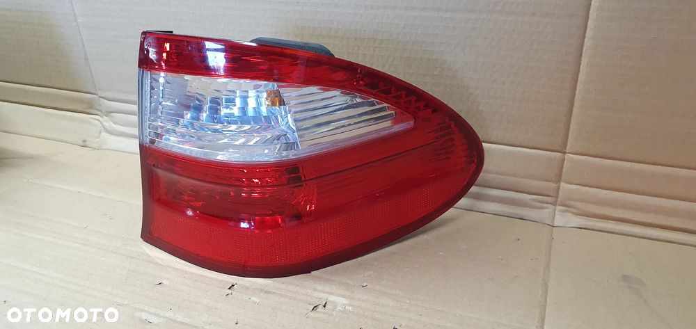 Lampa prawy tył tylna prawa Mercedes E-Klasa W211 Kombi A2118201264 - 4