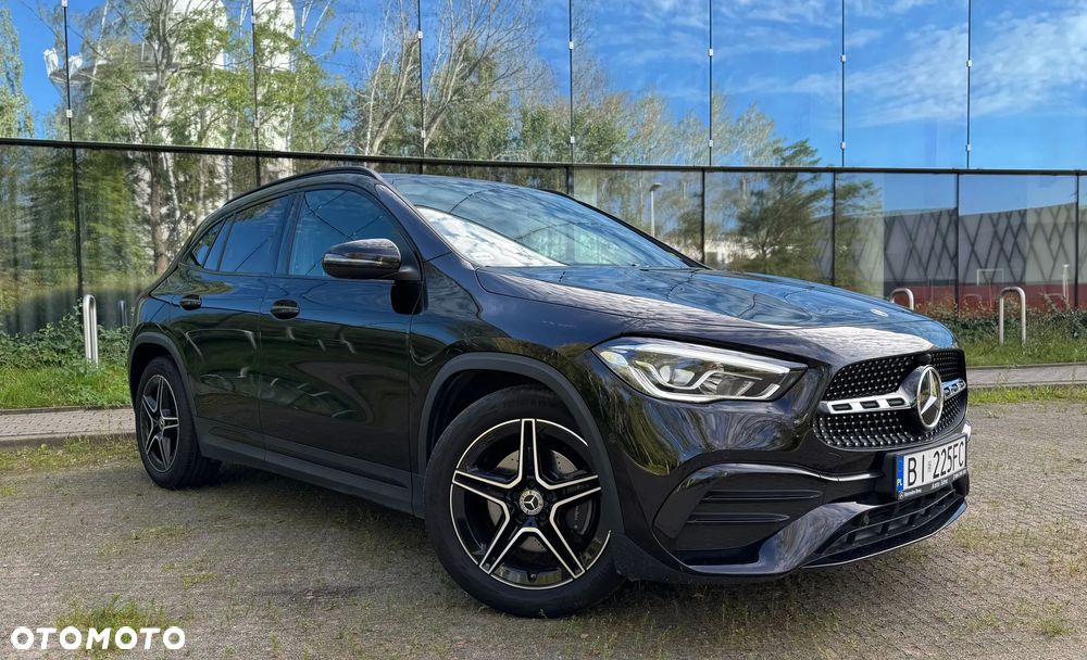 Mercedes-Benz GLA 180 AMG Line - 3