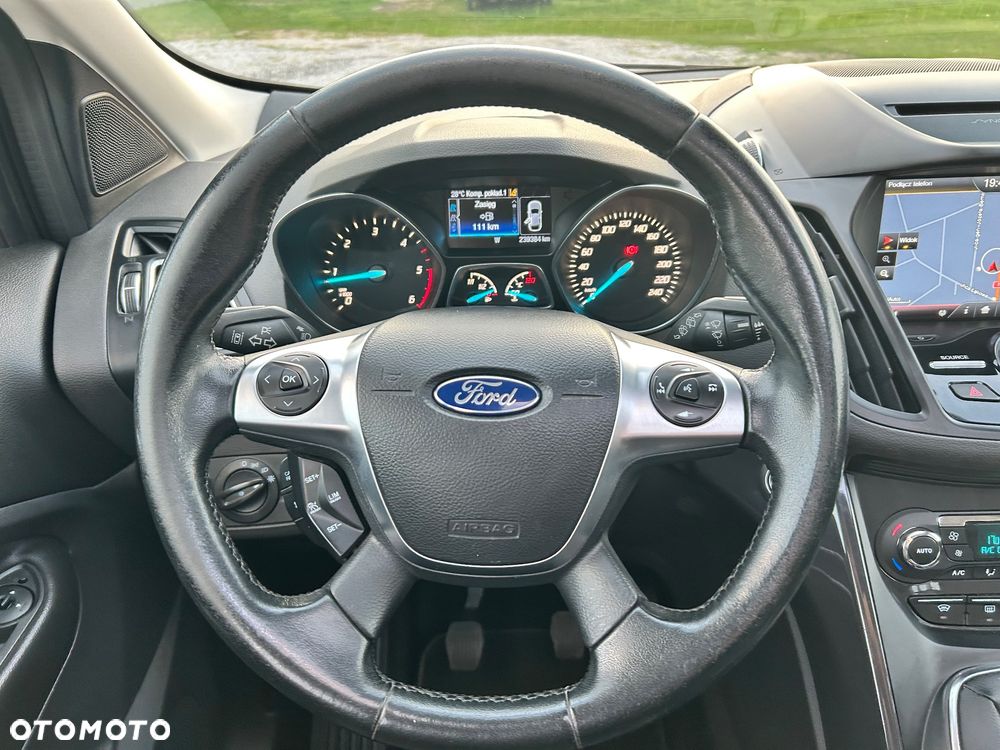 Ford Kuga 2.0 TDCi 2x4 Titanium - 15