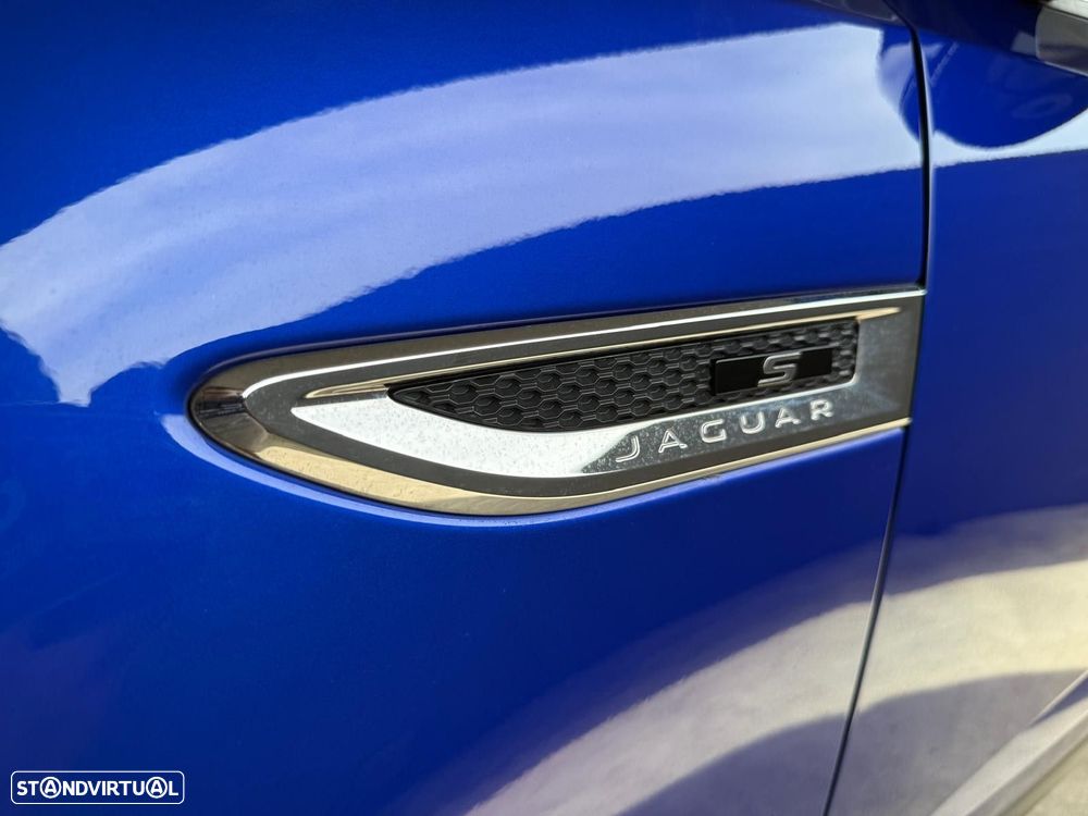 Jaguar E-Pace 2.0 i4D R-Dynamic S AWD Aut. - 8