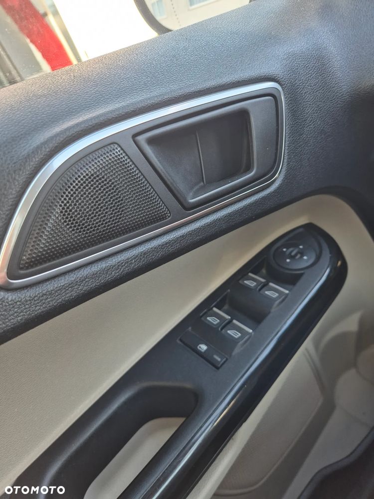 Ford B-MAX - 22