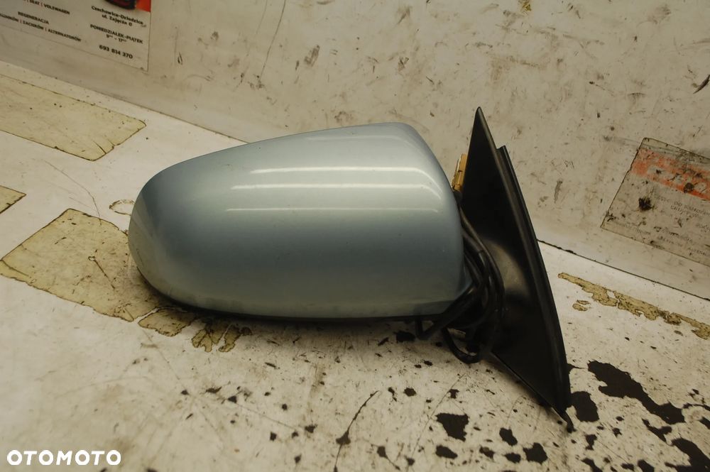 LUSTERKO PRAWY PRZÓD PRZEDNIE PRAWE 5 PIN LY7Q/ LY1X/ LY7R AUDI A4 B6 - 9