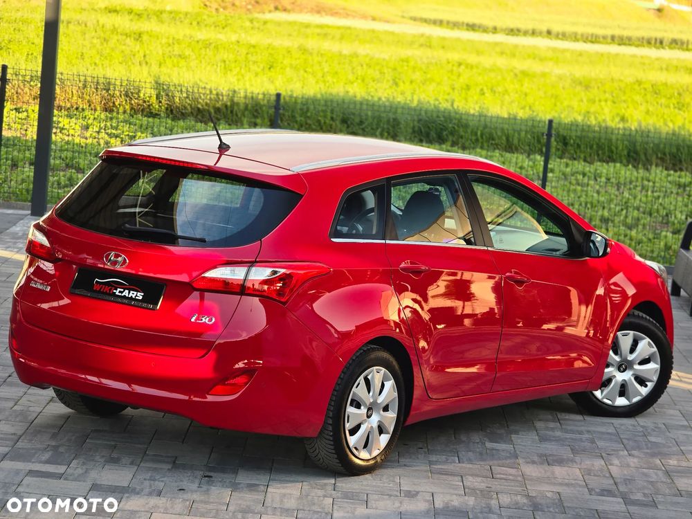 Hyundai i30 blue 1.6 GDI Passion - 18