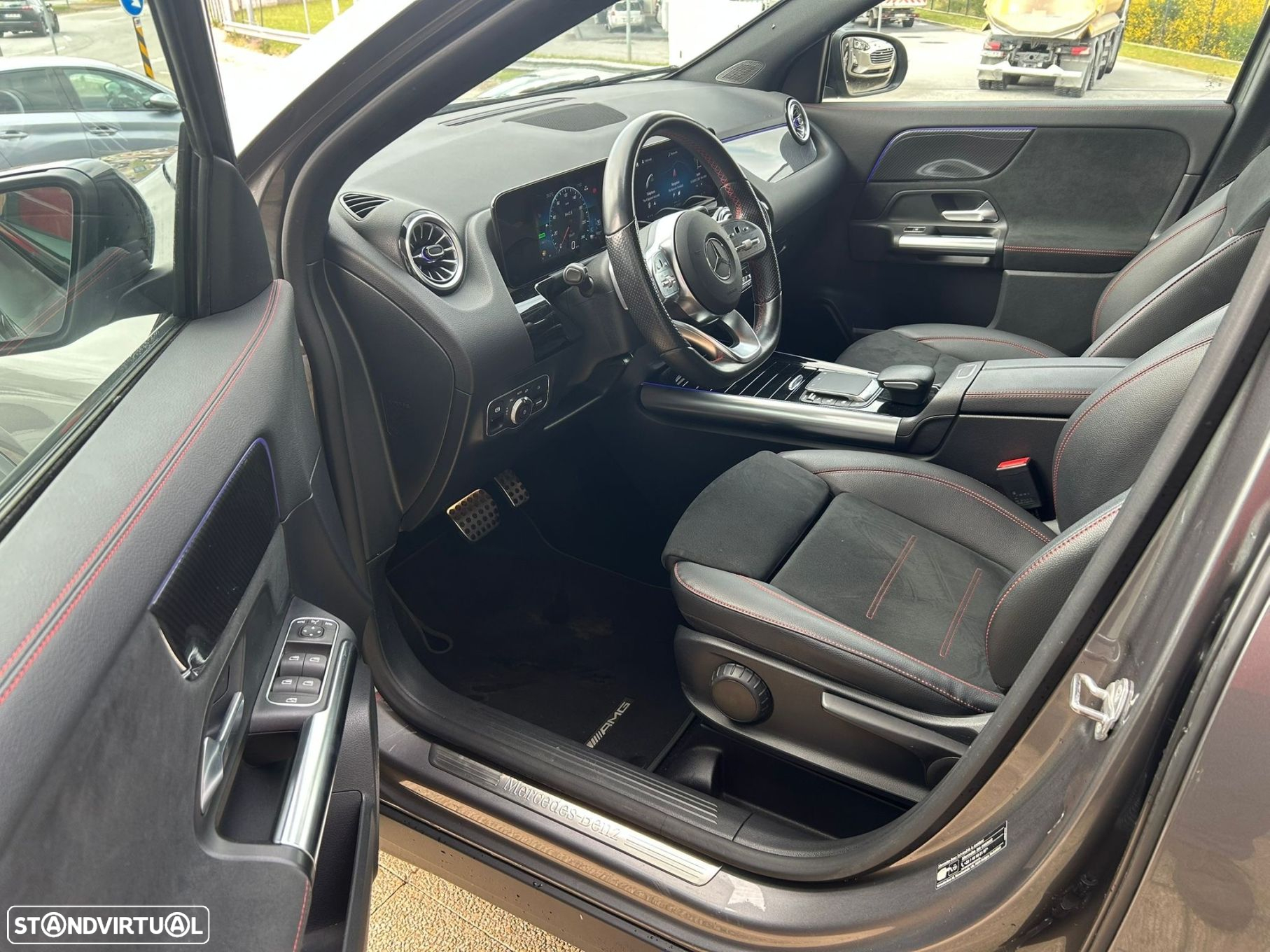 Mercedes-Benz GLA 250 e AMG Line - 9