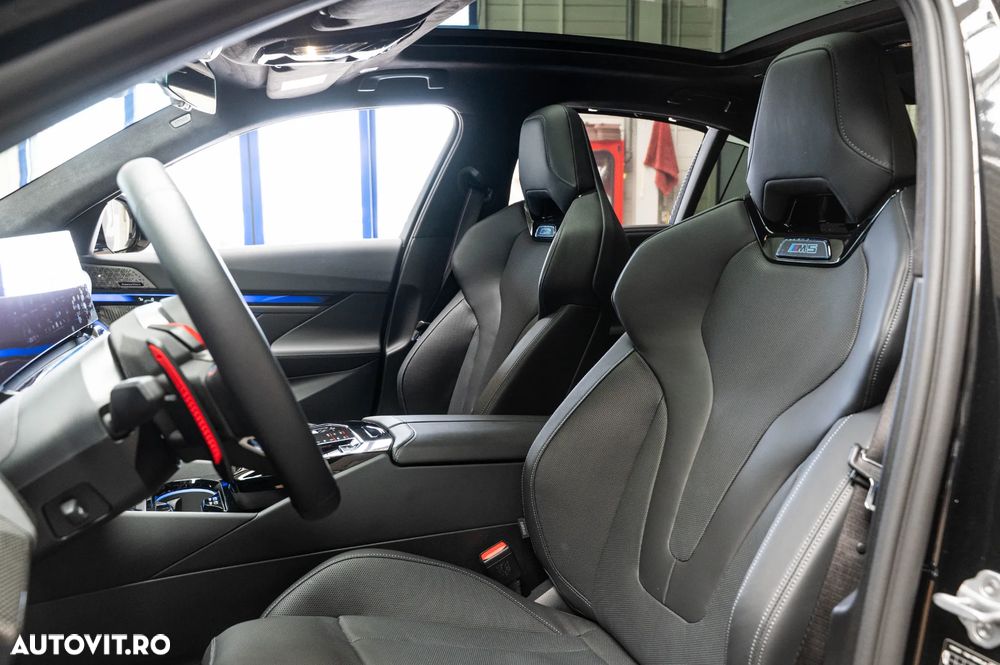 BMW M5 xDrive - 6
