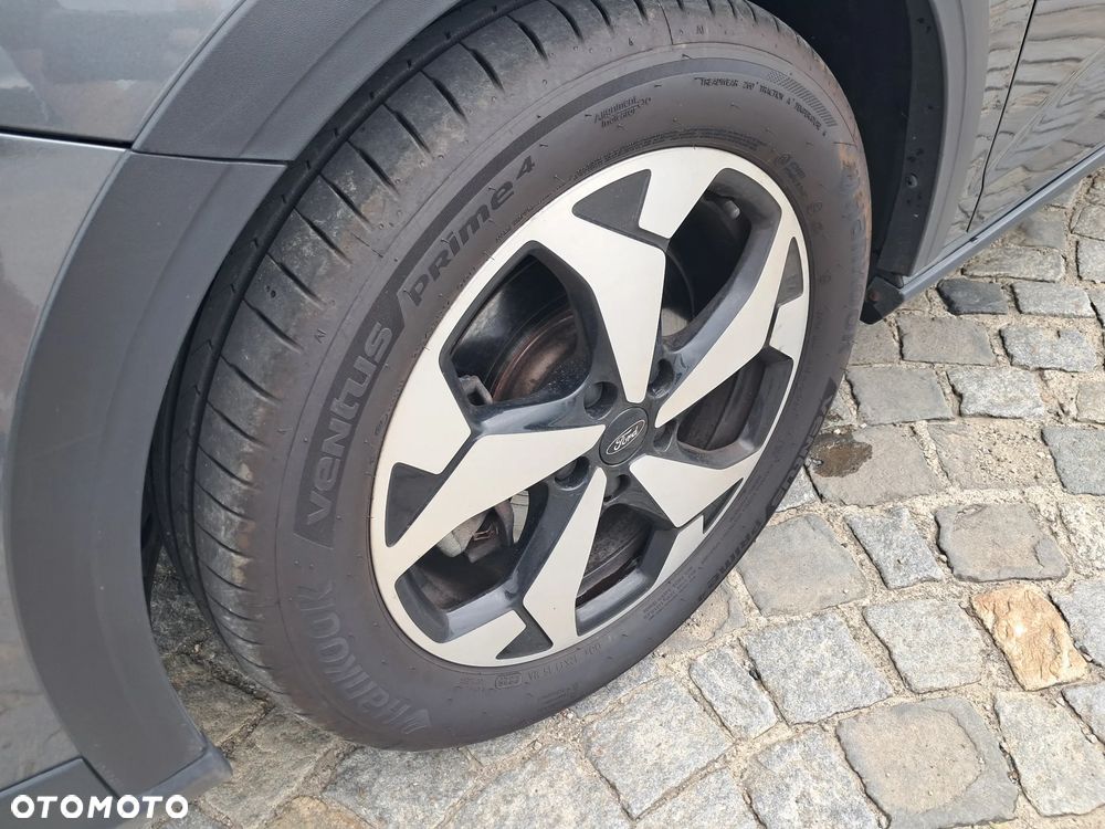 Ford Tourneo Connect Grand - 31