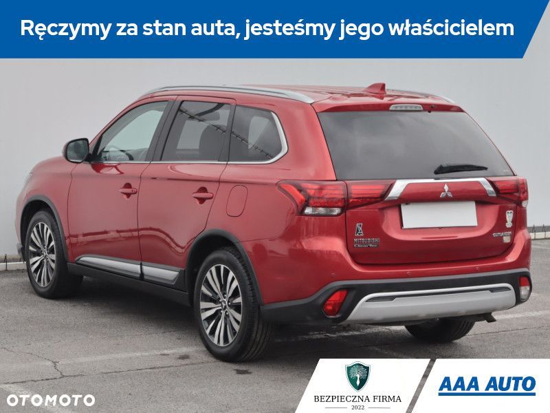 Mitsubishi Outlander - 6