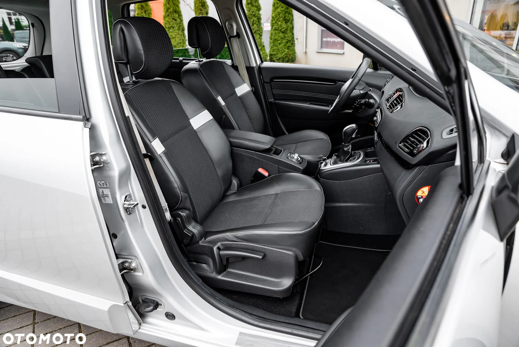Renault Scenic 2.0 16V 140 CVT Bose Edition - 20