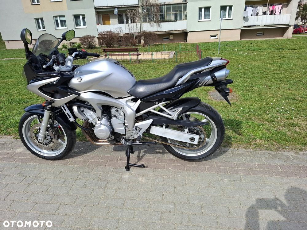 Yamaha FZ6 - 7