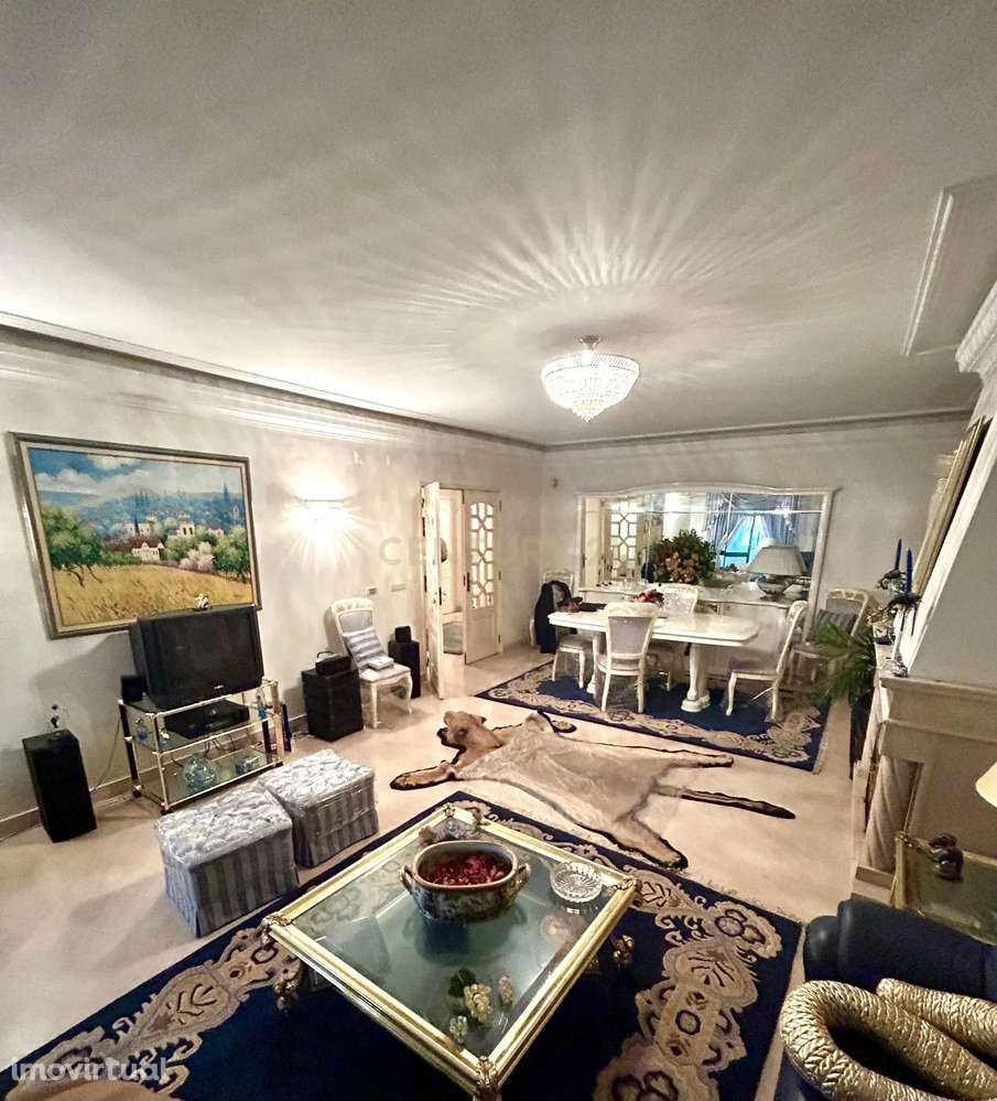 Apartamento T4 para arrendamento na freguesia de Arroios, em Lisboa - Grande imagem: 3/27