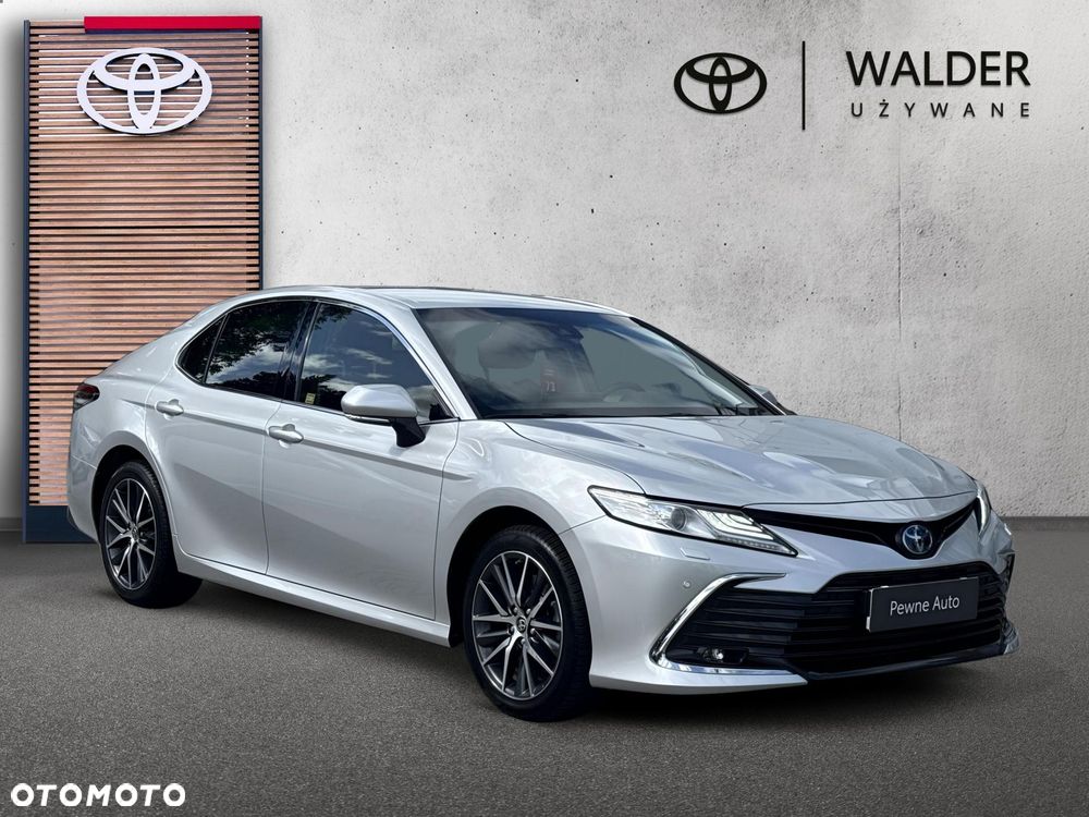 Toyota Camry 2.5 Hybrid Executive CVT - 2