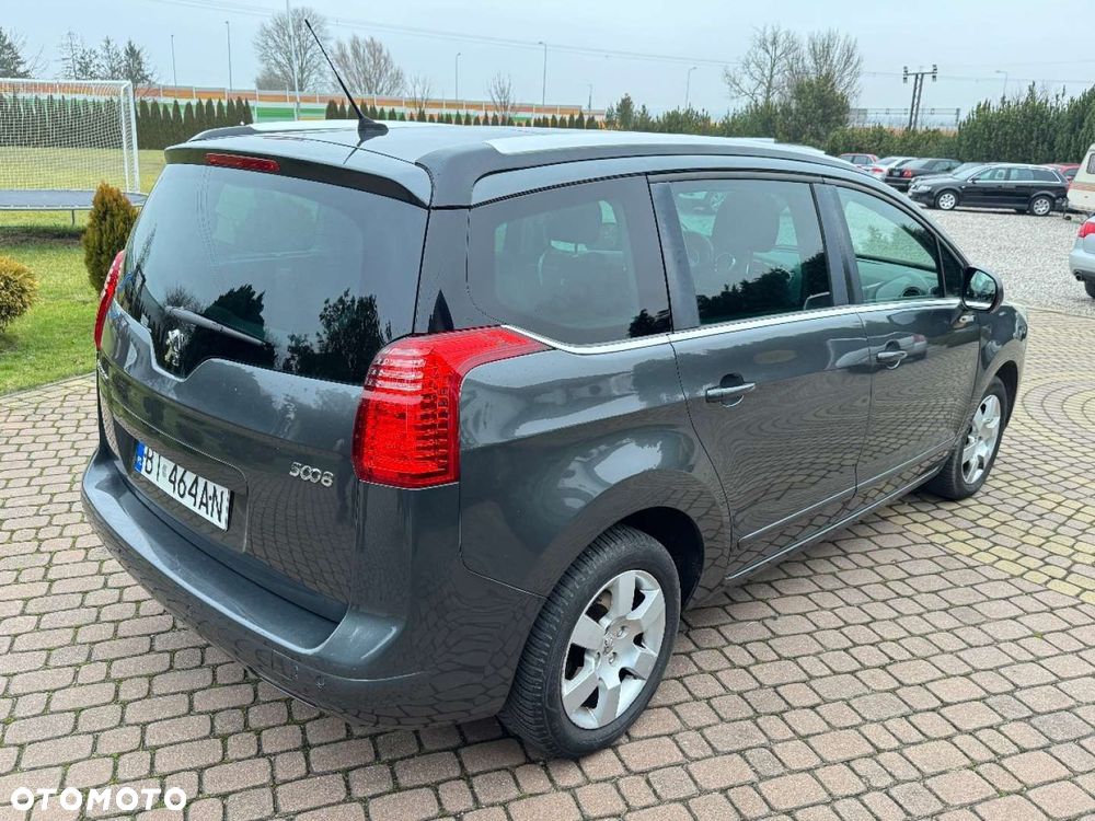 Peugeot 5008 - 2