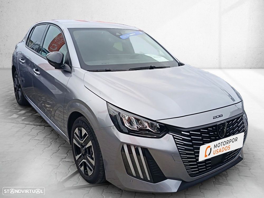 Peugeot 208 - 3