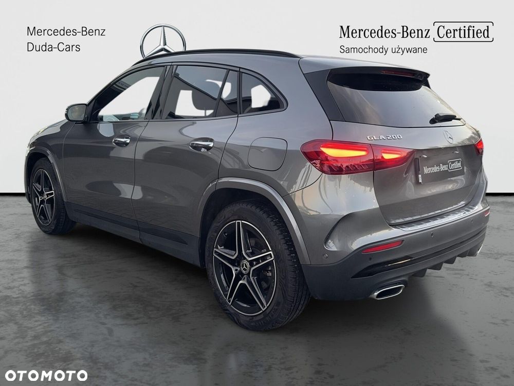 Mercedes-Benz GLA 200 AMG Line - 8