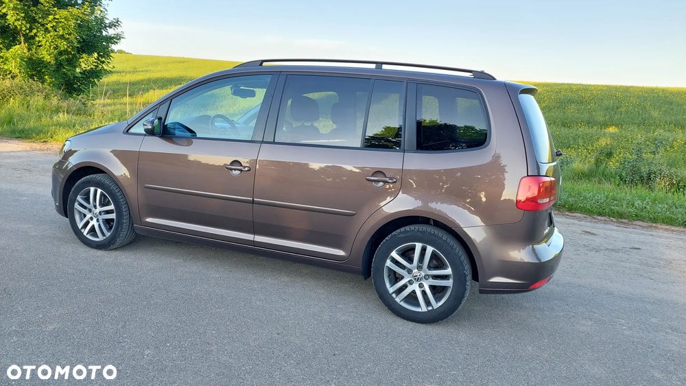 Volkswagen Touran 2014 photo 3
