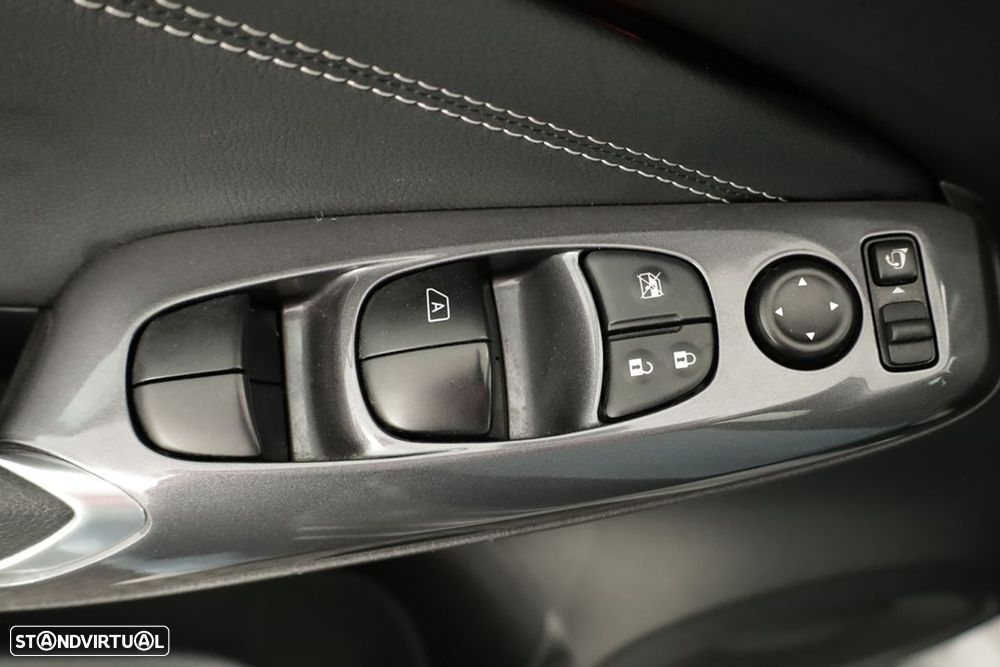 Nissan Juke 1.0 DIG-T Tekna - 19