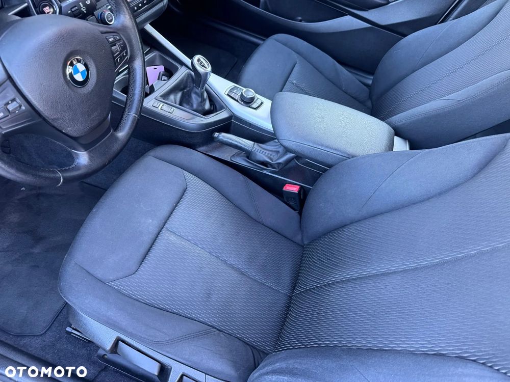 BMW Seria 1 118d - 16