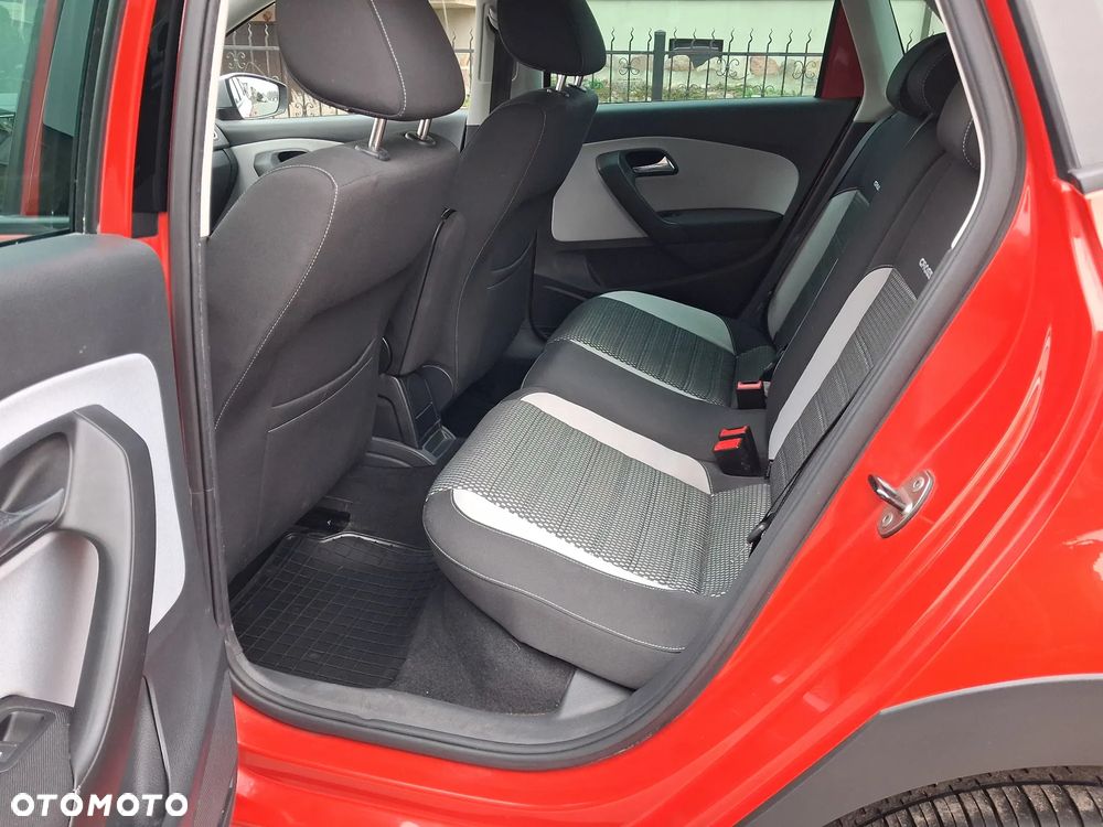 Volkswagen Polo Cross - 12