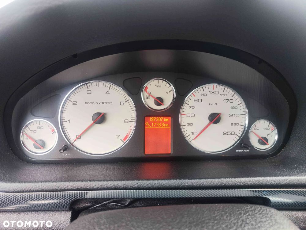 Peugeot 407 135 Premium - 27