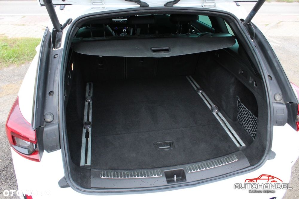 Opel Insignia - 26