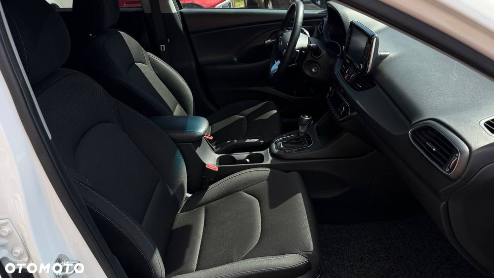 Hyundai i30 1.6 D Style DCT - 14