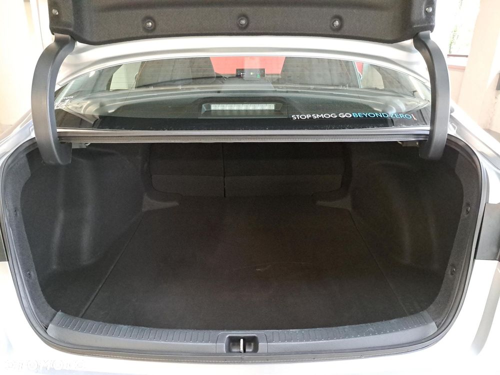 Toyota Corolla 1.8 Hybrid Comfort - 14