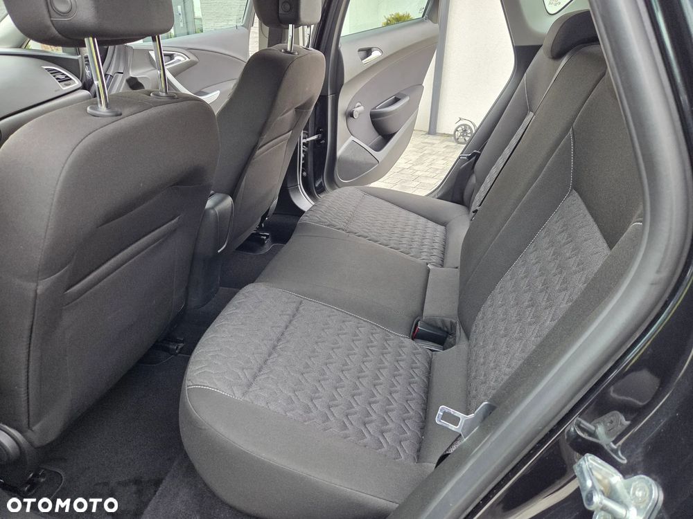 Opel Astra 1.4 Turbo Active - 10