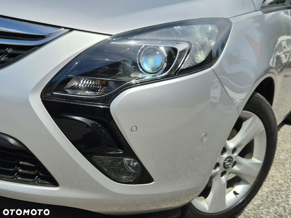 Opel Zafira - 16