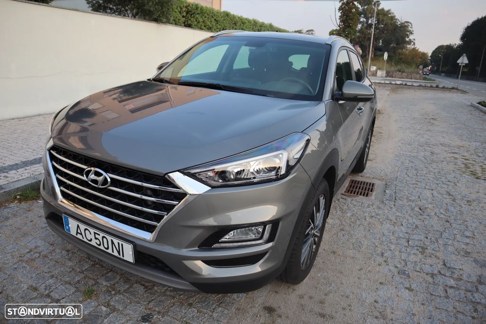 Hyundai Tucson - 2