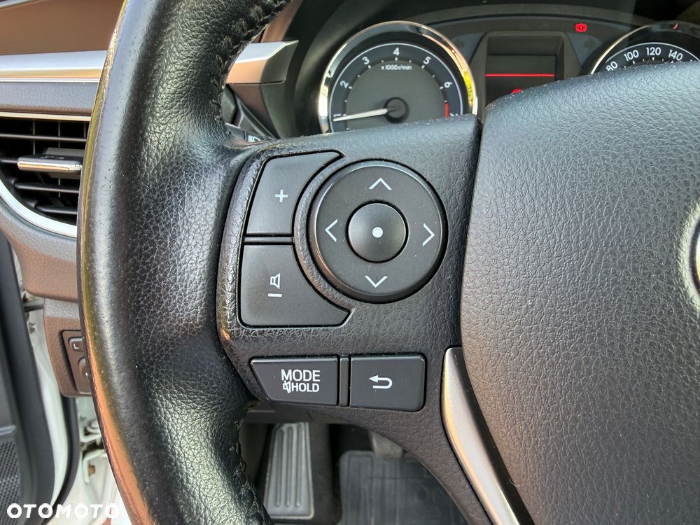 Toyota Corolla 1.6 Comfort - 12