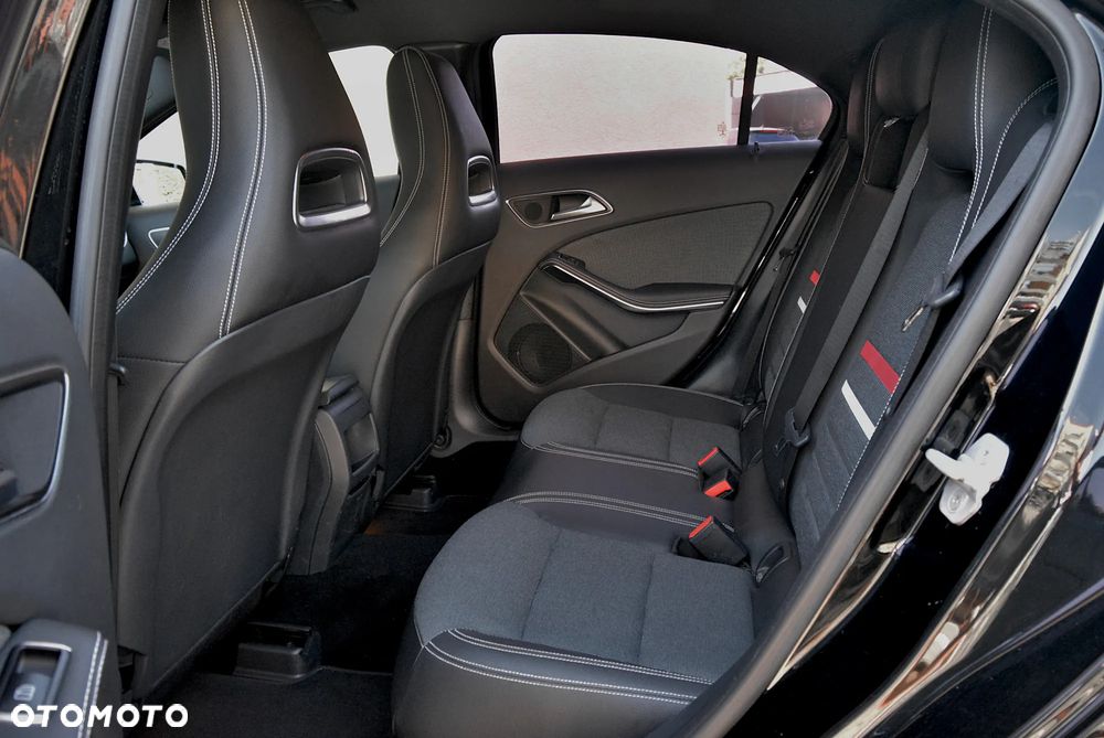 Mercedes-Benz Klasa A 180 BlueEfficiency Edition Style - 25