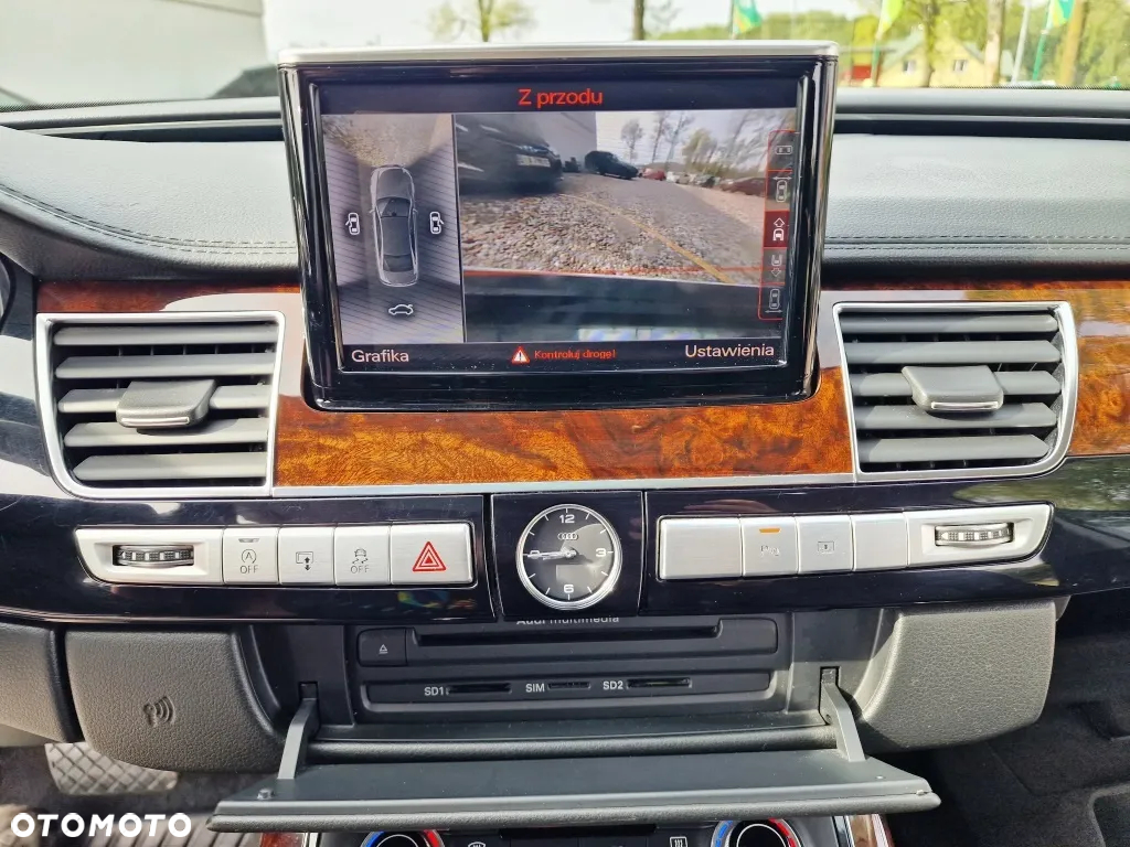 Audi A8 - 32