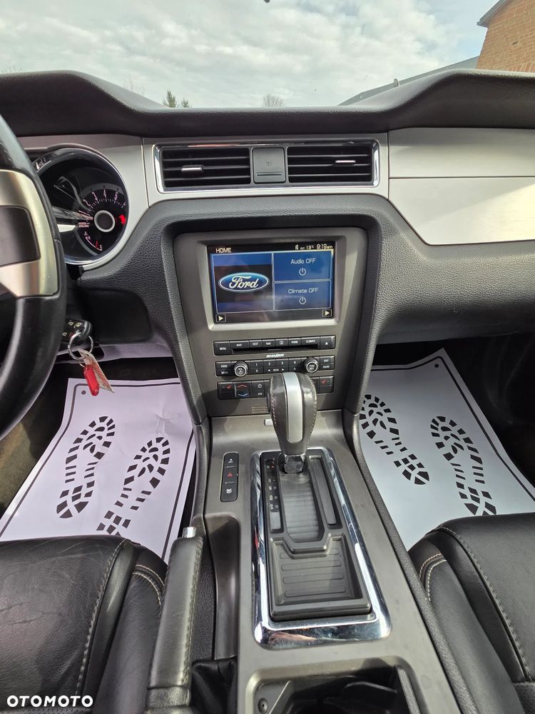 Ford Mustang 3.7 V6 Premium - 11