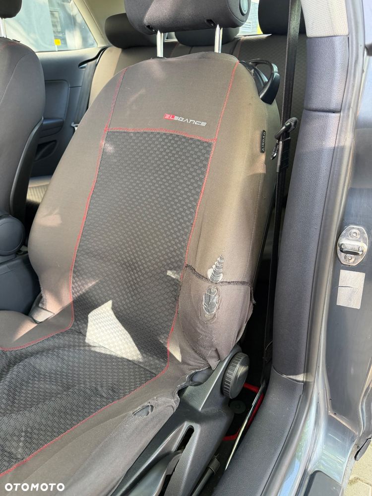 Audi A3 3-drzwiowe 1.9 TDI Attraction - 21