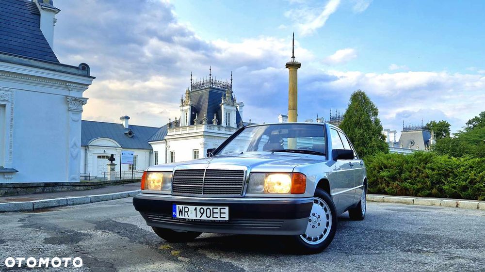 Mercedes-Benz W201 (190) - 11
