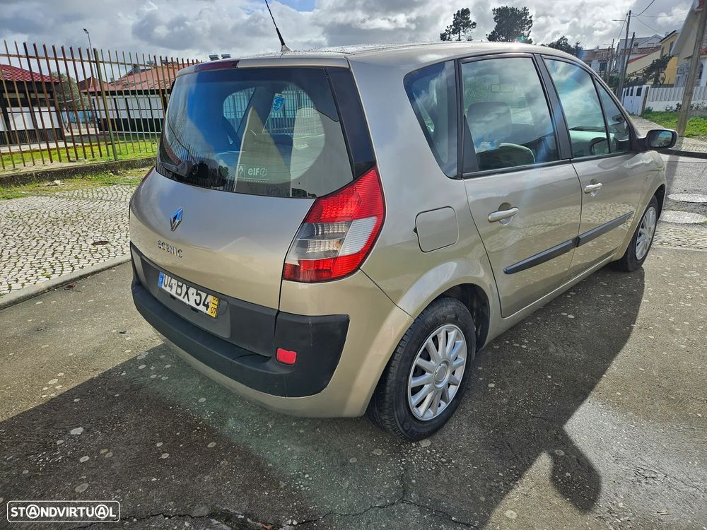 Renault Scénic 1.5 dCi Dynamique - 4