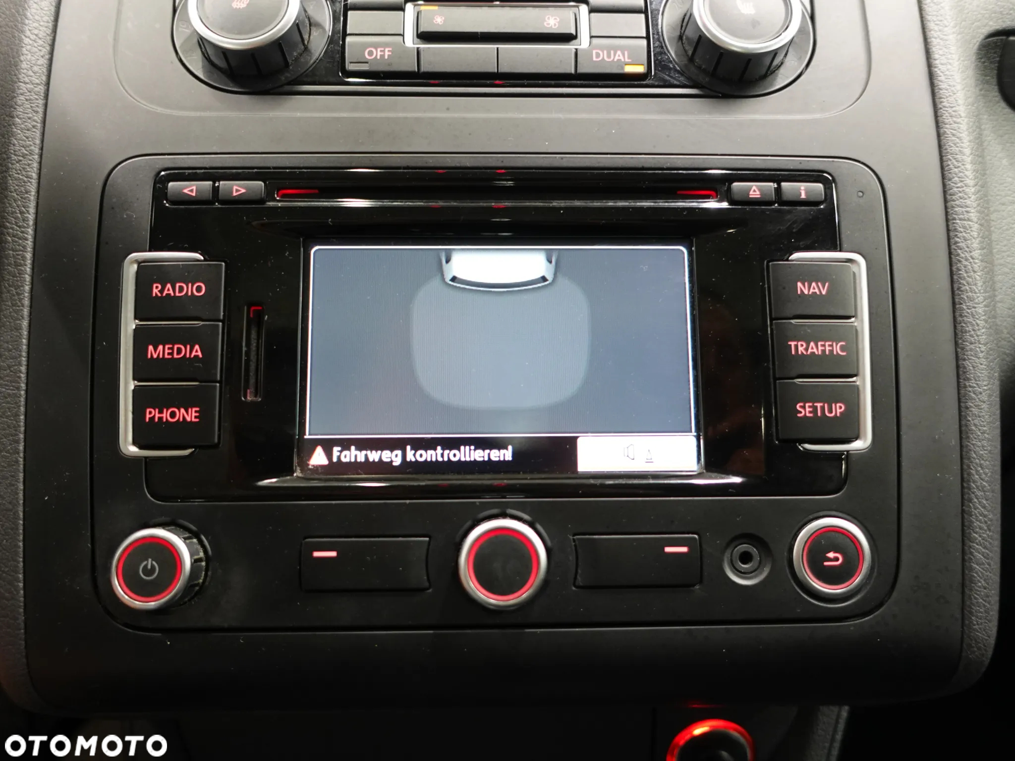Volkswagen Touran 2.0 TDI DPF Comfortline - 32