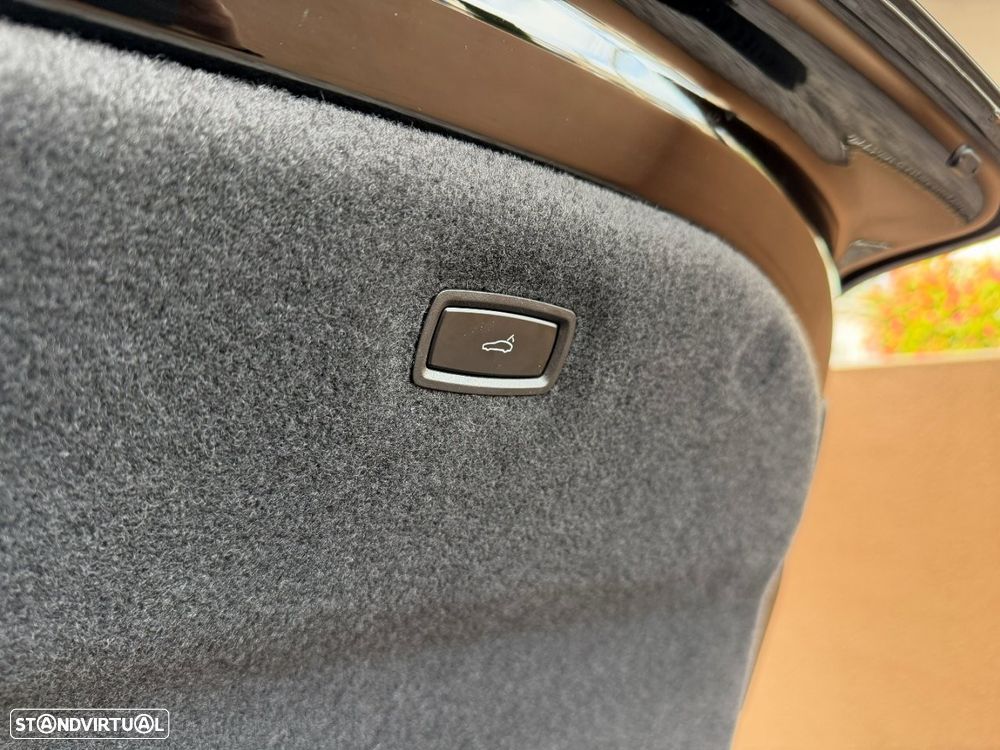 Porsche Taycan Bateria Performance Plus - 27