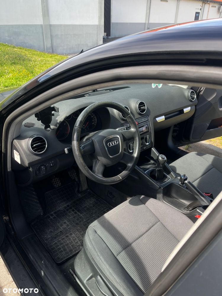 Audi A3 Sportback 1.6 Attraction - 17