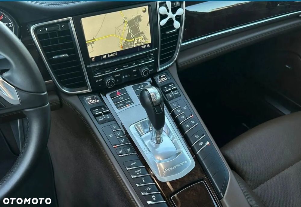 Porsche Panamera Turbo - 10