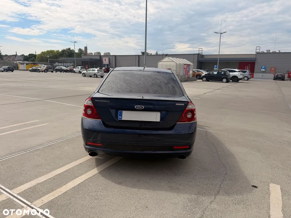 Ford Mondeo 3.0 V6 ST 220 - 7