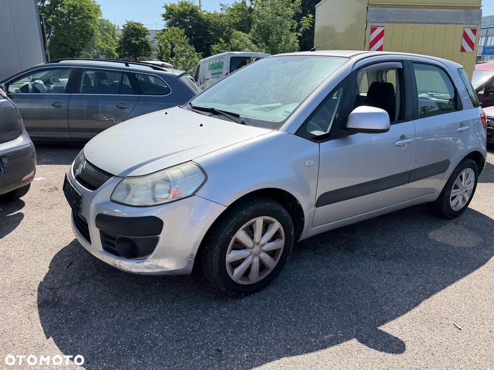 Suzuki SX4 1.6 VVT 4x2 Comfort - 4