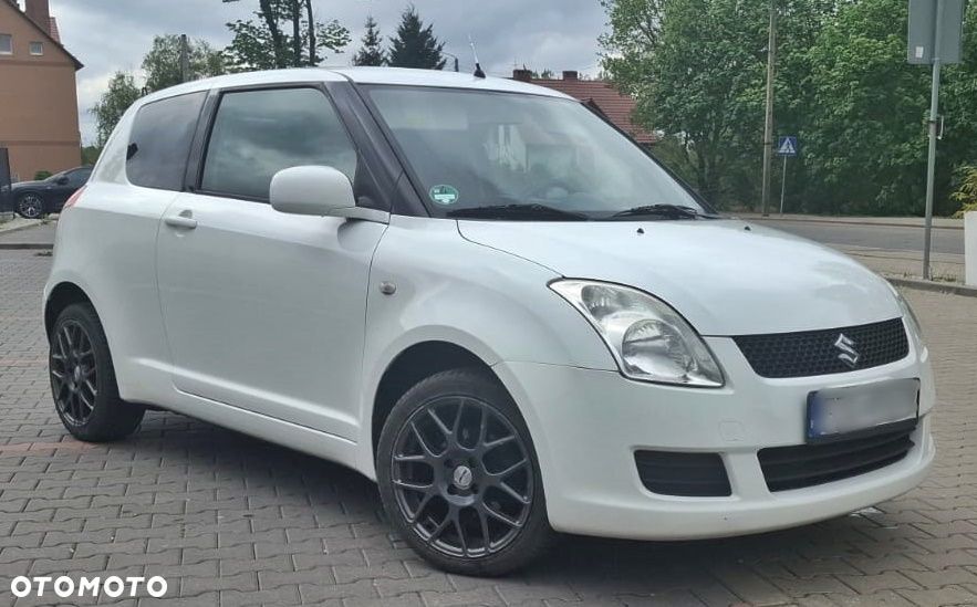 Suzuki Swift 1.3 Classic - 2
