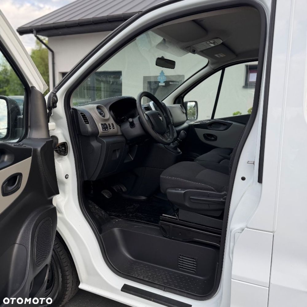 Renault Trafic - 17