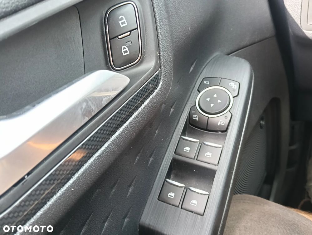 Ford Kuga 1.5 EcoBoost FWD ST-Line - 28