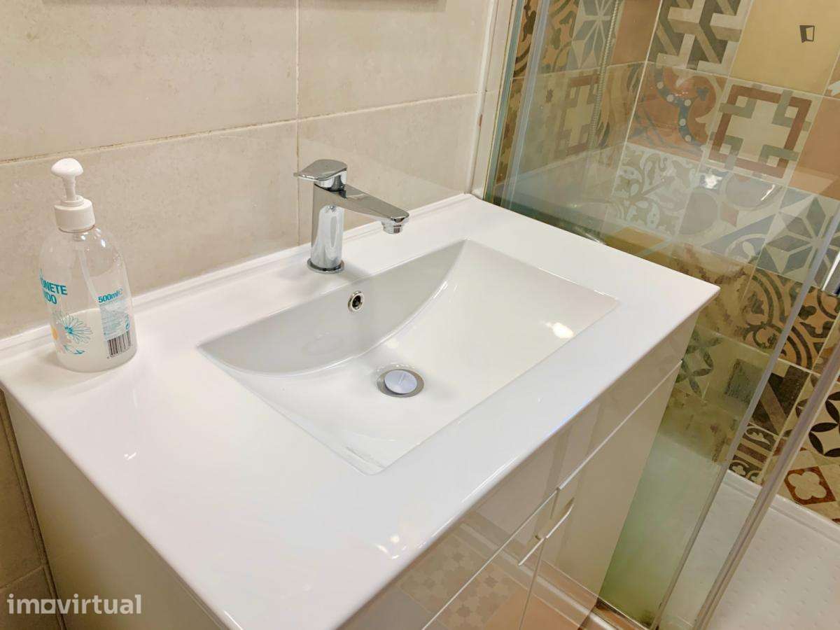 Apartamento com 3 quartos - localizado em Penha de França Lisbon - Grande imagem: 3/38