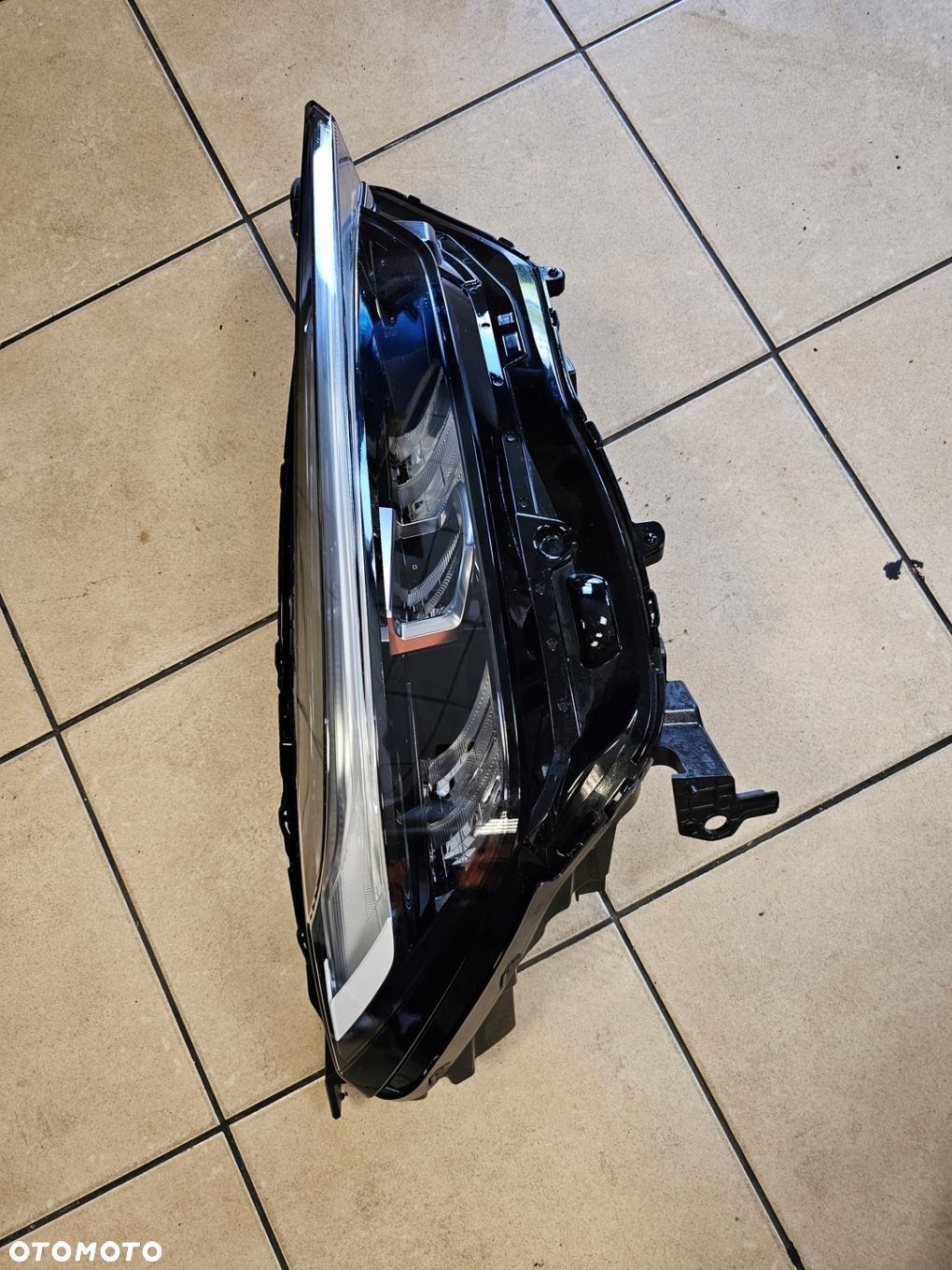 LAMPA PRAWY PRZÓD FULL LED HONDA HRV HR-V III 23 EU - 1